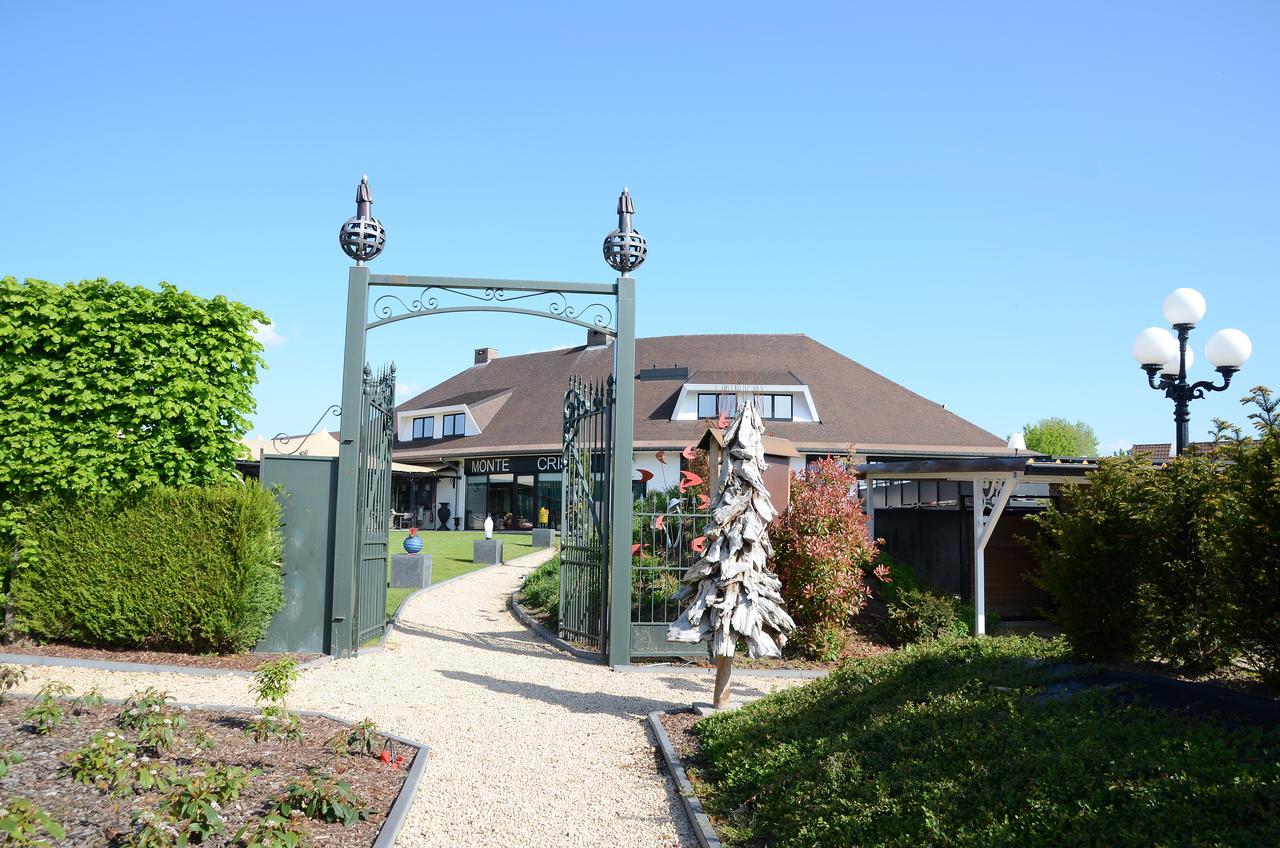 Hotel Monte Cristo Hoeselt Exterior photo